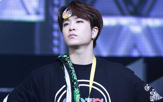 Sau ca phẫu thuật vách ngăn, Youngjae (GOT7) buộc phải huỷ bỏ lịch trình biểu diễn tại Nhật Ảnh 2