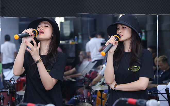 Trước thềm cú đúp đề cử quan trọng Cống hiến 2019, Đông Nhi ráo riết tập luyện: Tiết mục mở màn được tiết lộ Ảnh 2