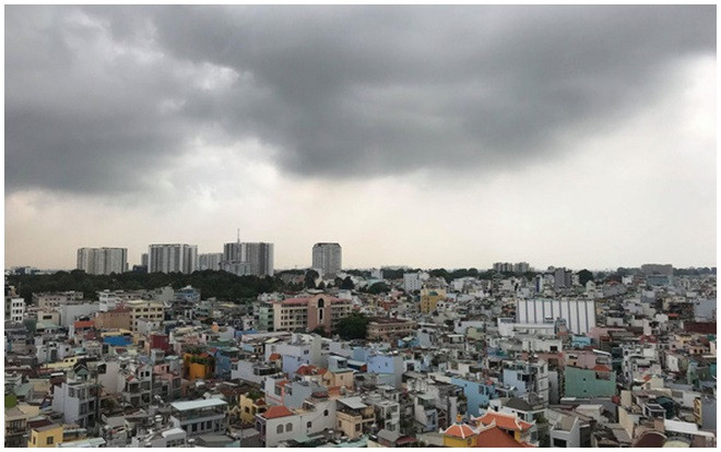 Có mưa, sao TP.HCM vẫn không hết nóng? Ảnh 2