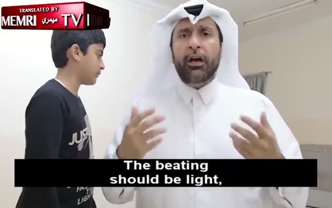 Dân tình giận dữ trước video dạy cách đàn ông đánh vợ để 'cảm thấy sức mạnh của chồng' Ảnh 2