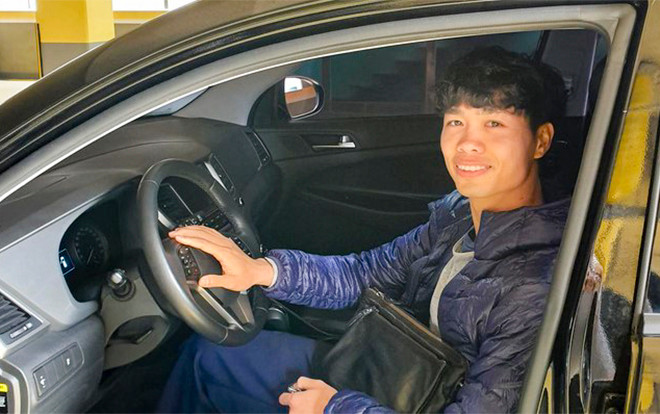 Công Phượng hé lộ trải nghiệm 'khó đỡ' khi lần đầu lái ô tô ở Hàn Quốc Ảnh 2