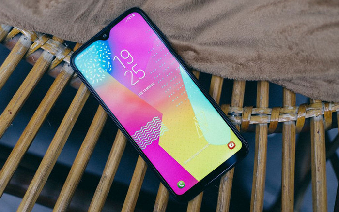 Galaxy M10 chính thức lên kệ Việt Nam với mức giá nhẹ nhàng cùng số lượng đặt kỷ lục Ảnh 2