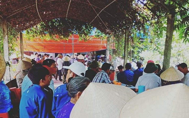 Đẫm nước mắt vần thơ cô giáo tiễn biệt cậu học trò mồ côi bị cậu ruột đánh tử vong: Lớp trưởng ơi, em ở đâu? Ảnh 2