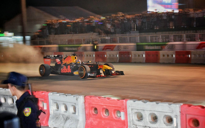 Vé xem chặng đua F1 danh giá tại Việt Nam vào năm sau giá bao nhiêu tiền? Ảnh 2