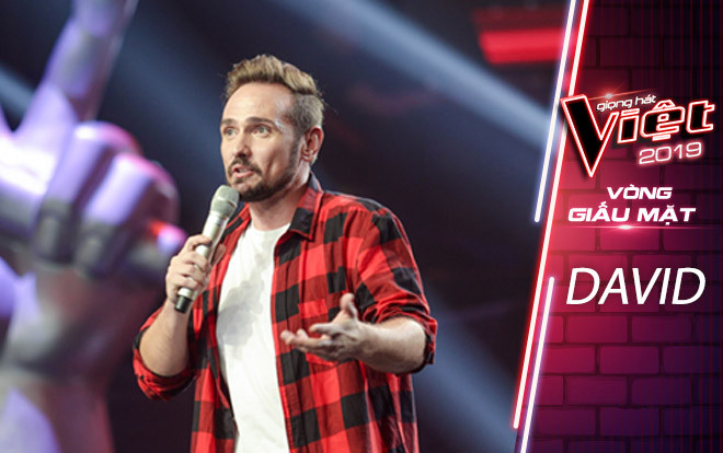 David - Chàng trai 4 chọn đến từ ‘Hoàng gia Anh' chơi ‘ván cờ lớn' tại vòng Giấu mặt - Giọng hát Việt 2019 Ảnh 2
