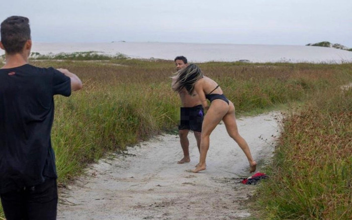 Tụt quần khoe 'của quý', người đàn ông bị nữ võ sĩ MMA cho ăn đấm Ảnh 2