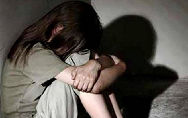 Tạm giữ nam sinh lớp 10 cưỡng hiếp 2 bé gái 8 tuổi Ảnh 2