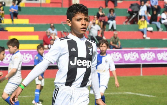 Con trai Ronaldo lập kỷ lục ghi bàn vô tiền khoáng hậu Ảnh 2