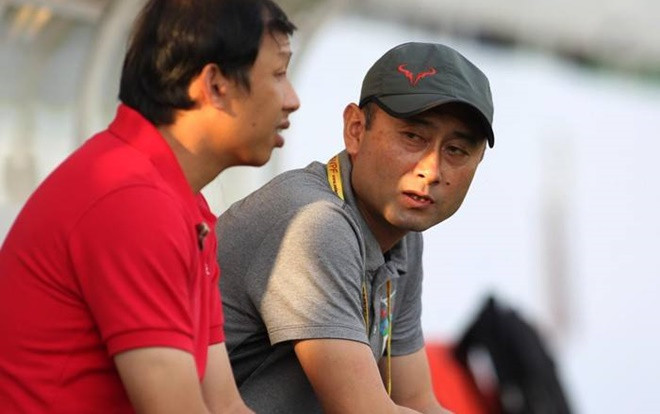 Fan HAGL bất bình với kiểu thay HLV 'độc, lạ' của bầu Đức Ảnh 2