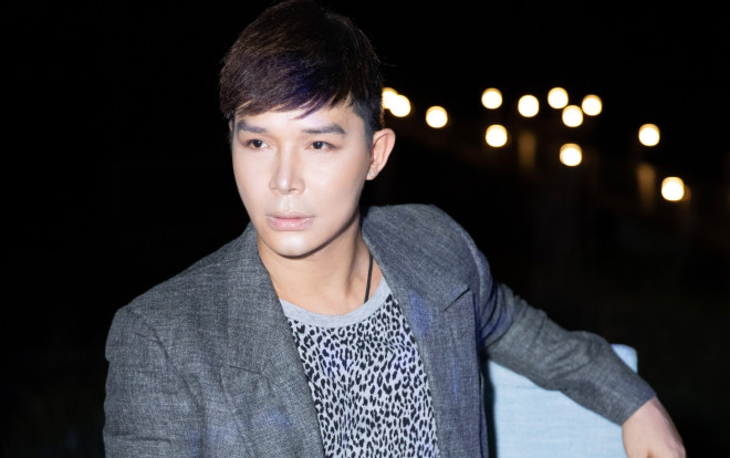 Diện cây đồ đơn giản nhưng tổng giá trị tới 10 tỷ, Nathan Lee thật biết cách 'gây choáng' Ảnh 2