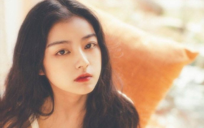 Phát sốt trước 'vẻ đẹp thoát tục' của nữ sinh sư phạm, được ví như 'thần tiên tỷ tỷ' Ảnh 2