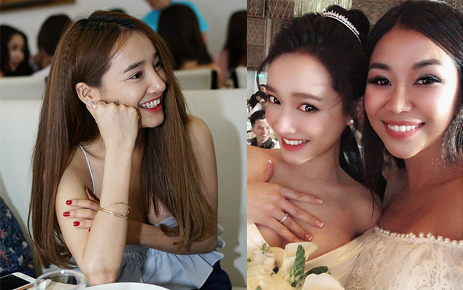 Những lần Nhã Phương để lộ thềm ngực lấp ló, có khi còn phải dùng tay che lại vì sợ…rơi! Ảnh 2