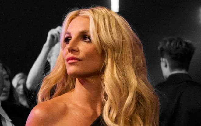 Britney Spears xuất hiện, đính chính chuyện bị giam giữ, điều trị tâm lý và… vạch trần kẻ giả mạo Ảnh 2