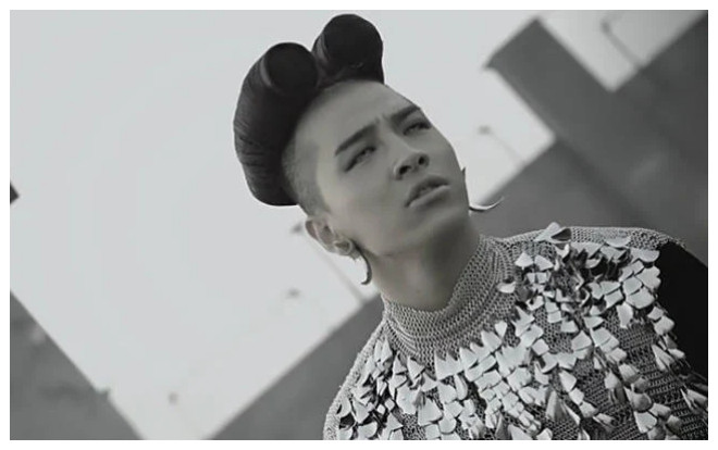 9 idol Kpop với kiểu tóc tạo nên 'thương hiệu' có 1-0-2 không ai dám bắt chước Ảnh 2