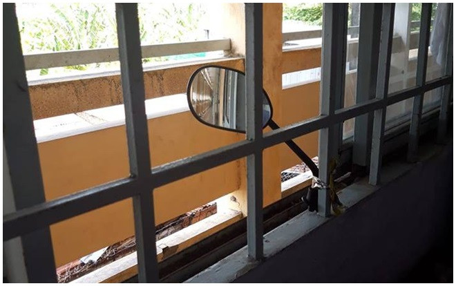 Đọ độ siêu lầy thì chẳng ai sánh bằng đám học sinh: Lắp hẳn gương chiếu hậu để canh chừng thầy cô giáo Ảnh 2