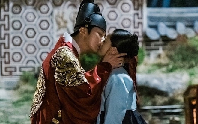 'Haechi': Mãi đến tập cuối, Jung Il Woo - Go Ara mới được trao nụ hôn đầu ngọt ngào lãng mạn Ảnh 2