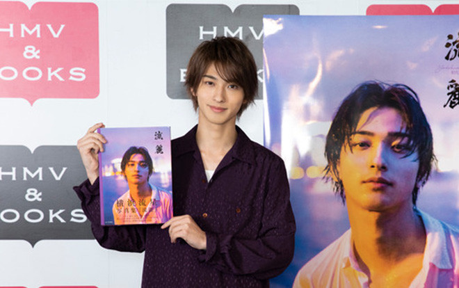 Yokohama Ryuusei bắt tay 3000 người hâm mộ tại sự kiện kỉ niệm sách ảnh thứ 2 Ảnh 2