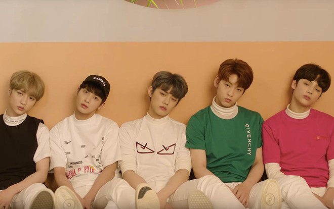 Tờ báo tiếng Anh lâu đời nhất Hàn Quốc đưa tin về lùm xùm trùng tên fandom của TXT: Bighit vẫn 'biệt vô âm tín' Ảnh 2