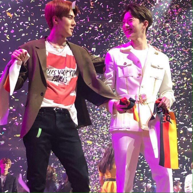 Maknae Wanna One KuanLin lần đầu hé lộ việc được Sehun (EXO) cưng hết mực