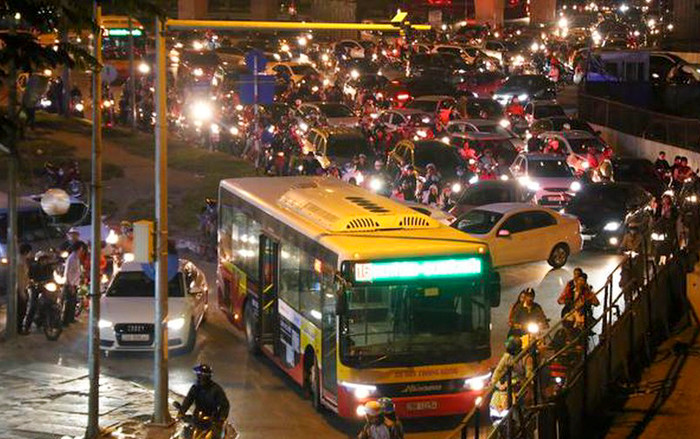 Vingroup rót 1.000 tỷ đồng thành lập công ty VinBus vận tải hành khách bằng xe buýt điện Ảnh 2