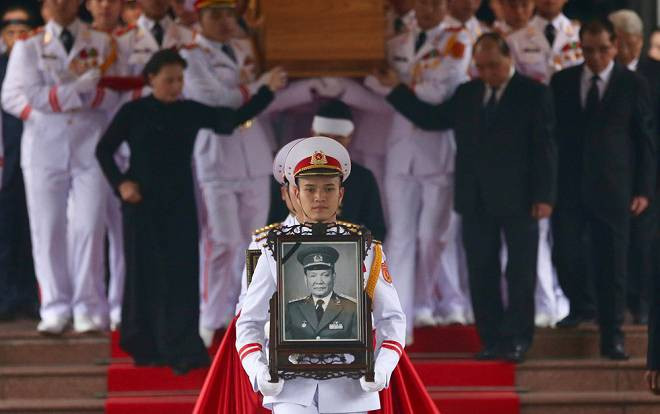 Đưa linh cữu nguyên Chủ tịch nước Lê Đức Anh vào TP.HCM an táng Ảnh 2