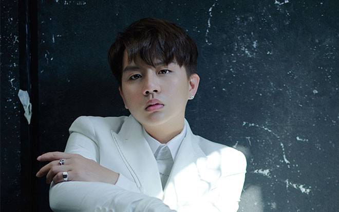 'Hết hồn' nhìn 'bạn gái' Erik - Duy Khánh Zhou Zhou có ngày… nam tính và đầy gai góc thế này Ảnh 2