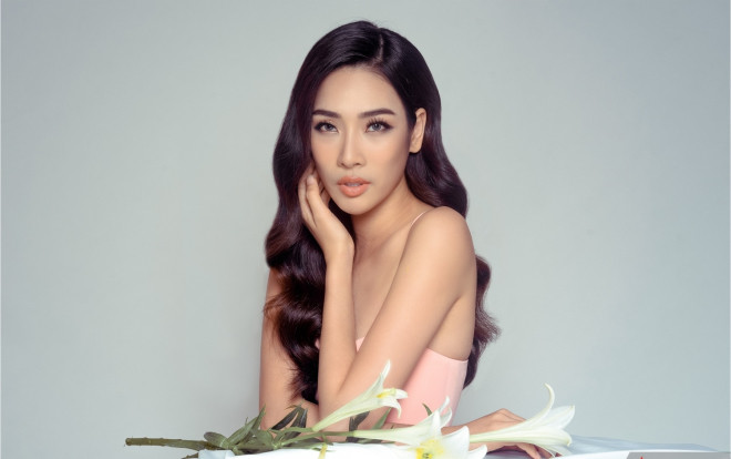 Giải Bạc Siêu mẫu Thảo Phương thả dáng ngọt ngào bên hoa hé lộ bí mật mới Ảnh 2