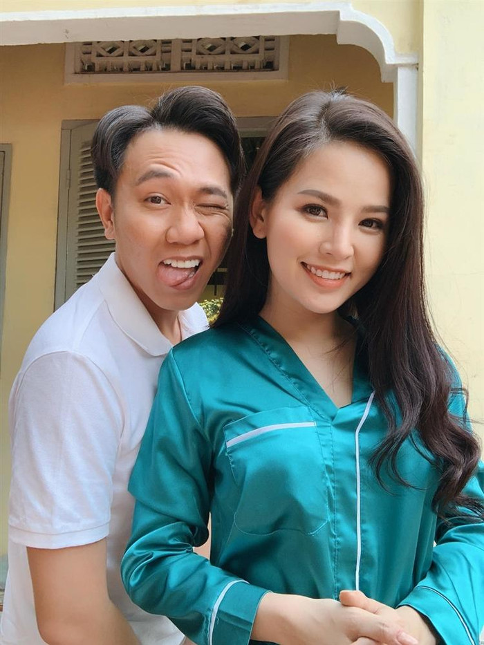Nhan sắc nóng bỏng của 'hot girl Mì Gõ' vừa gây xôn xao vì bị 'tố' giật chồng người khác