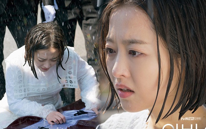 'Abyss': Park Bo Young khóc cạn nước mắt trong chính đám tang của mình Ảnh 2