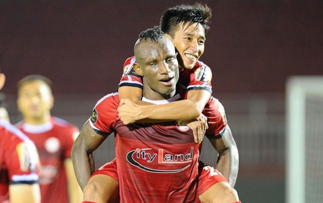 Cầu thủ bị bầu Đức 'kỷ luật' giúp TP.HCM soán ngôi của Hà Nội Ảnh 2
