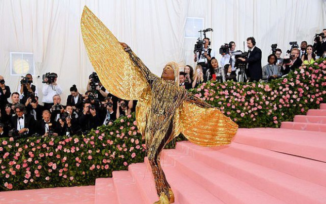 Met Gala 2019: Billy Porter chiếm sạch spotlight khi hóa nữ hoàng Cleopatra khiến fan nháo nhào Ảnh 2