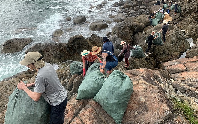 Hơn 10 ngày dọn rác, làm sạch bán đảo Sơn Trà đáng ngưỡng mộ của nhóm bạn đến từ Đà Nẵng Ảnh 2