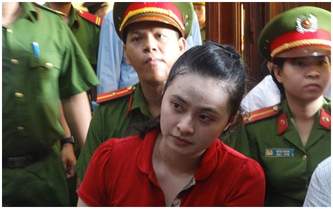 Ngọc Miu vay tiền mua Mercedes, ông trùm ma túy khai có tiền nhờ bán quần áo Ảnh 2