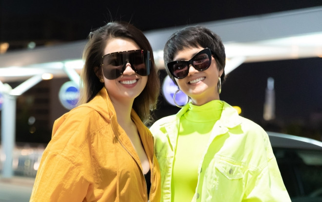 Cặp đôi 'mẹ chồng nàng dâu' H'Hen Niê - Lệ Hằng 'xúng xính' sang Úc: 'Mỗi người một vẻ, mười phân vẹn mười' Ảnh 2