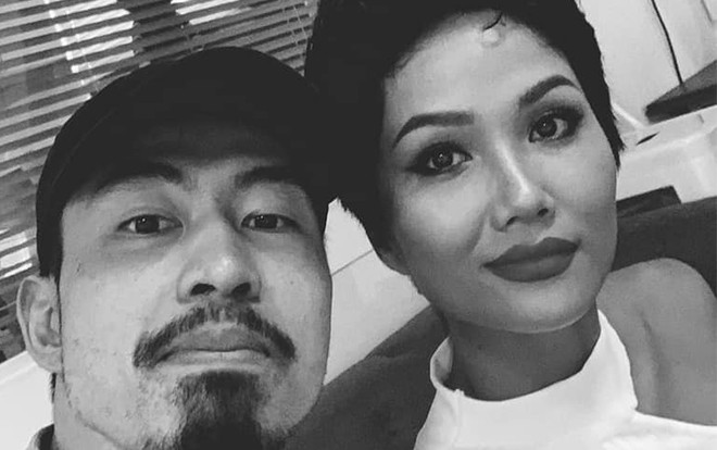 Vừa vào phòng thu với Min, Đen Vâu tung hình cùng H'Hen Niê và phản ứng của anh chàng càng khiến netizen tò mò Ảnh 2