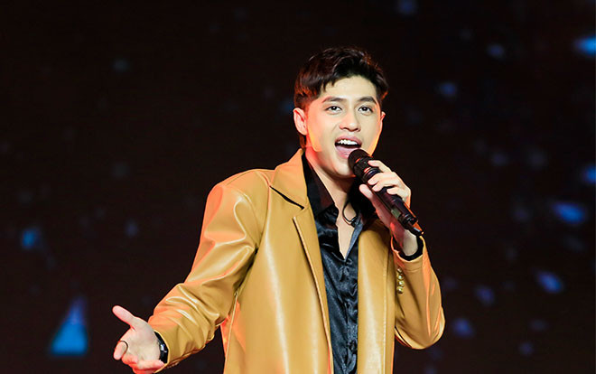 Chỉ một câu nói của Noo Phước Thịnh, hàng trăm fan Hà Nội chỉ muốn… đưa anh về nhà ngay lập tức Ảnh 2