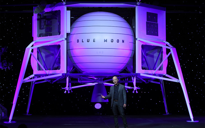 Tỷ phú Jeff Bezos hé lộ tàu vũ trụ Blue Moon: 'Đã đến lúc quay trở lại Mặt Trăng, và lần này là ở lại' Ảnh 2