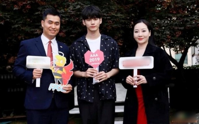 Lộ diện gương mặt đầu tiên tham gia lễ trao giải AAA 2019 được tổ chức tại Việt Nam Ảnh 2