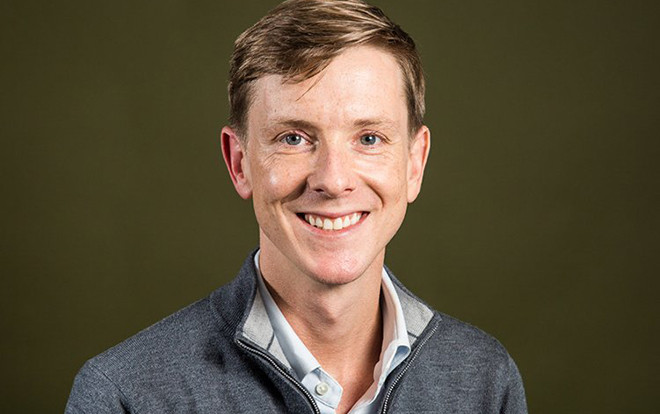 Chris Hughes, người đồng sáng lập Facebook nhưng lại kêu gọi 'giải tán' MXH này, là ai? Ảnh 2