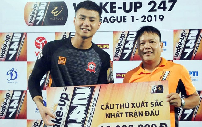 HLV Park Hang Seo gọi thủ môn Nguyễn Văn Toản lên tuyển Việt Nam Ảnh 2