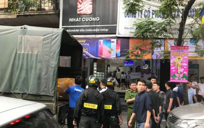 Buôn lậu xuyên quốc gia, để ngoài sổ sách hàng nghìn tỷ, ông chủ Nhật Cường Mobile đối diện mức án nào? Ảnh 2