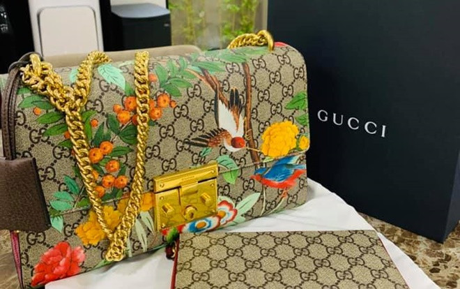 Hải Băng khoe được chồng nịnh ngọt, tặng túi hiệu trước khi lên bàn đẻ lần 3 Ảnh 2