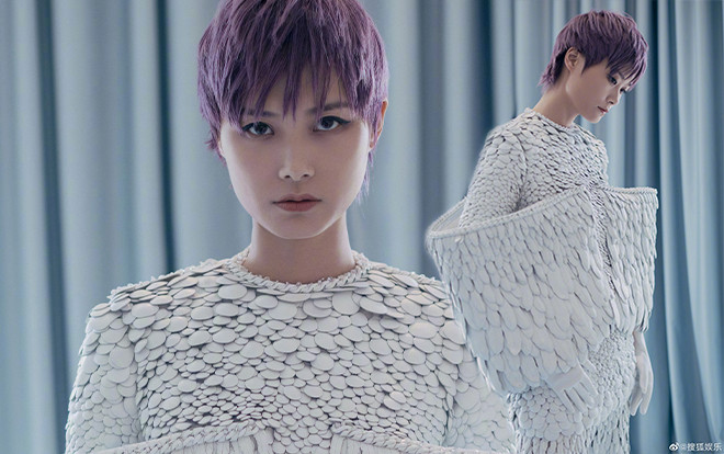 LHP Cannes 2019 ngày 2 - Lý Vũ Xuân không phụ lòng khán giả vì sự ấn tượng: Lông chim bạch vũ kết hợp vảy cá? Ảnh 2