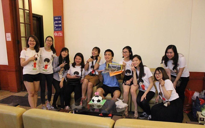 Dàn hot girl xinh đẹp làm điều bất ngờ mừng sinh nhật Tuấn Anh Ảnh 2