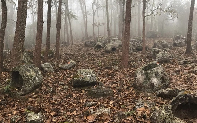 Giả thiết đáng sợ ở cánh đồng chum đá nơi đầy rẫy xác người Ảnh 2