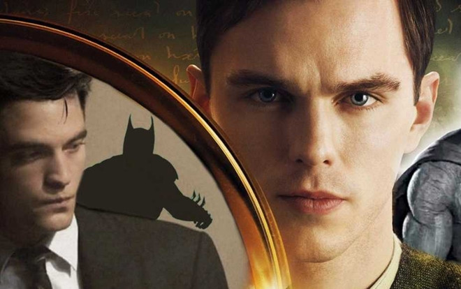 Robert Pattinson chưa chắc đã trở thành Batman vì đối thủ nặng ký không kém là Nicholas Hoult Ảnh 2