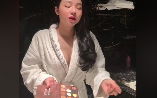 'Hotgirl ngủ gật' nhận đủ 'gạch đá xây nhà' khi vừa make up vừa cover hit của Chi Pu Ảnh 2