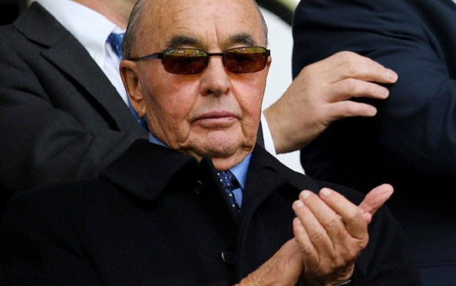 Gia tài kếch xù của tỷ phú Anh checkin ở cầu Vàng trên đỉnh Bà Nà Ảnh 2