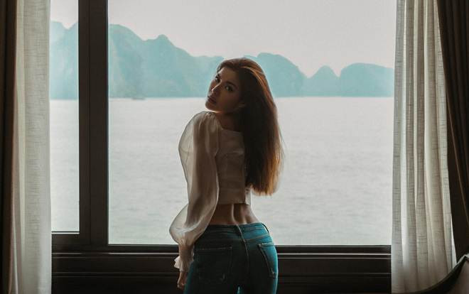 Ngoài số đo vàng, Minh Tú còn sở hữu hõm Venus gợi cảm 'chết người', đánh gục mọi đàn ông Ảnh 2