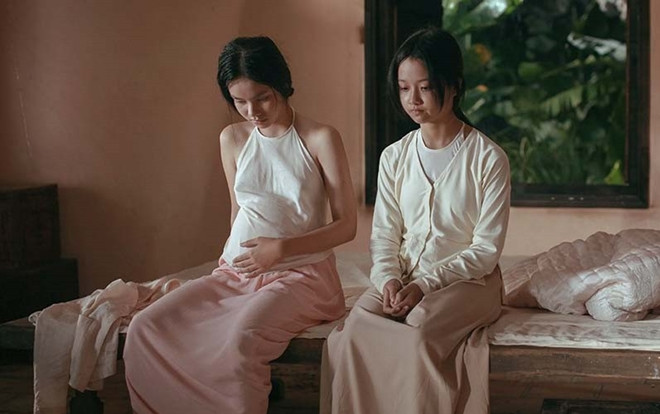 Ồn ào chuyện bé gái 13 tuổi đóng cảnh nóng, phim 'Vợ Ba' bị yêu cầu dừng chiếu từ 18h tối nay (20/05) Ảnh 2